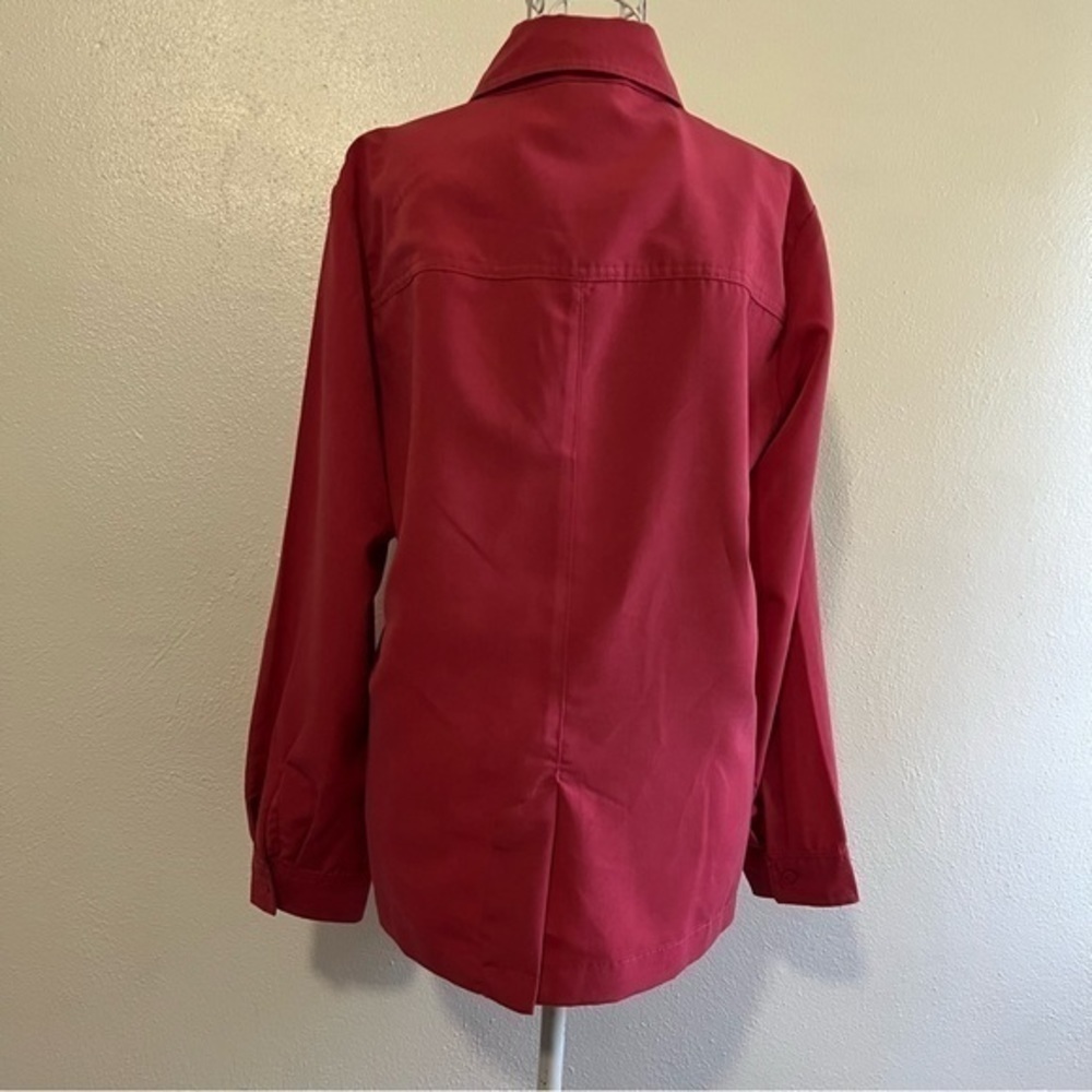 Dusty rose button-down blouse, Size 10. 100% polyester. EUC. Unknown brand. - Picture 3 of 5